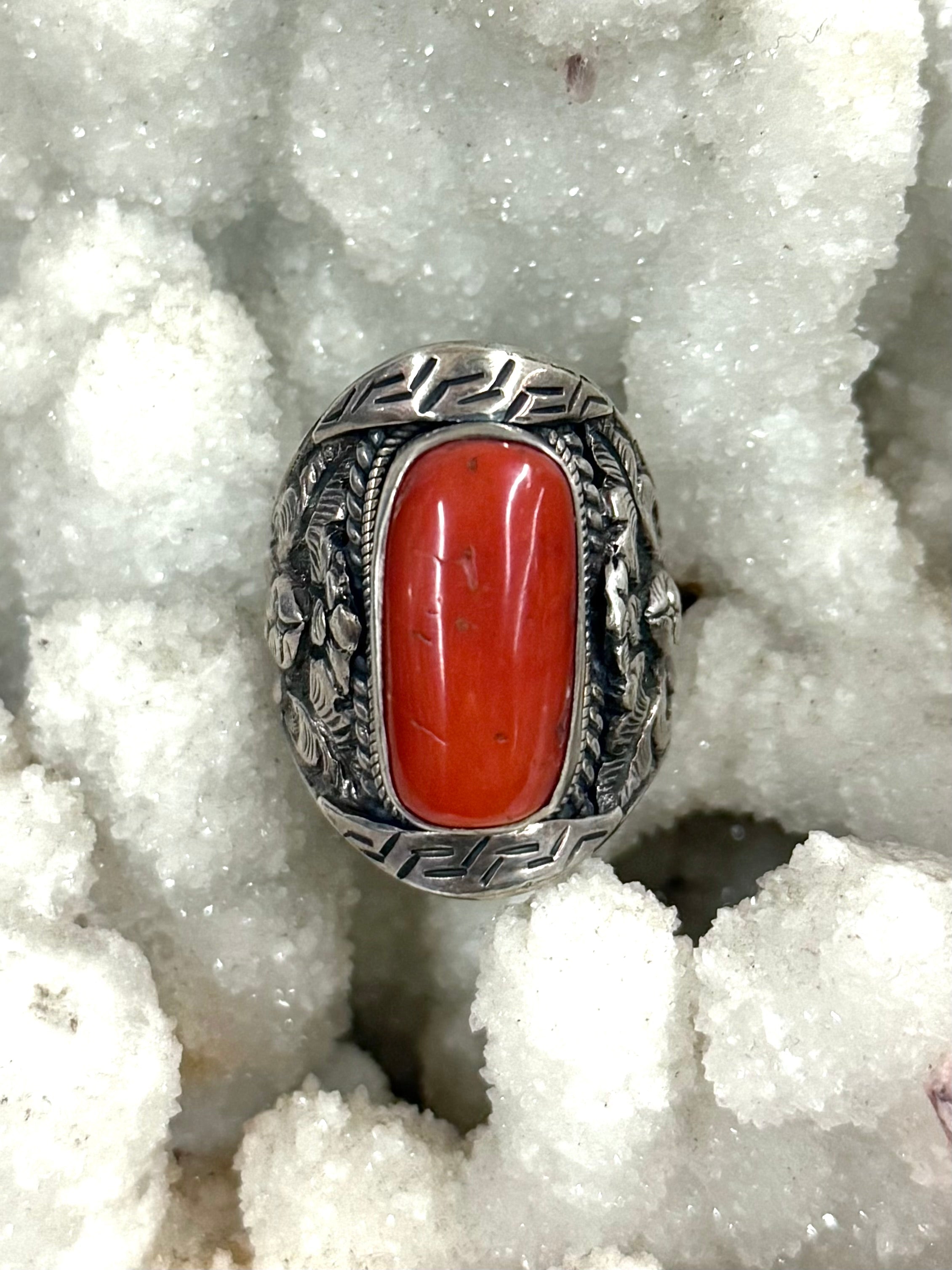 レッドコーラル　Eagle Ring. Red Coral Saddle Ring - Floating Lotus