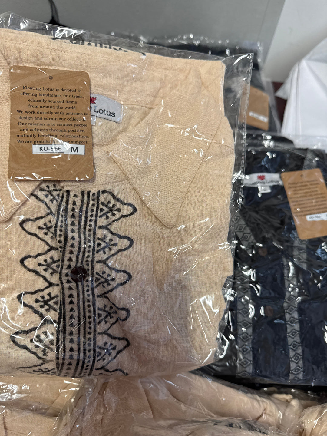 Men’s shirt black or white