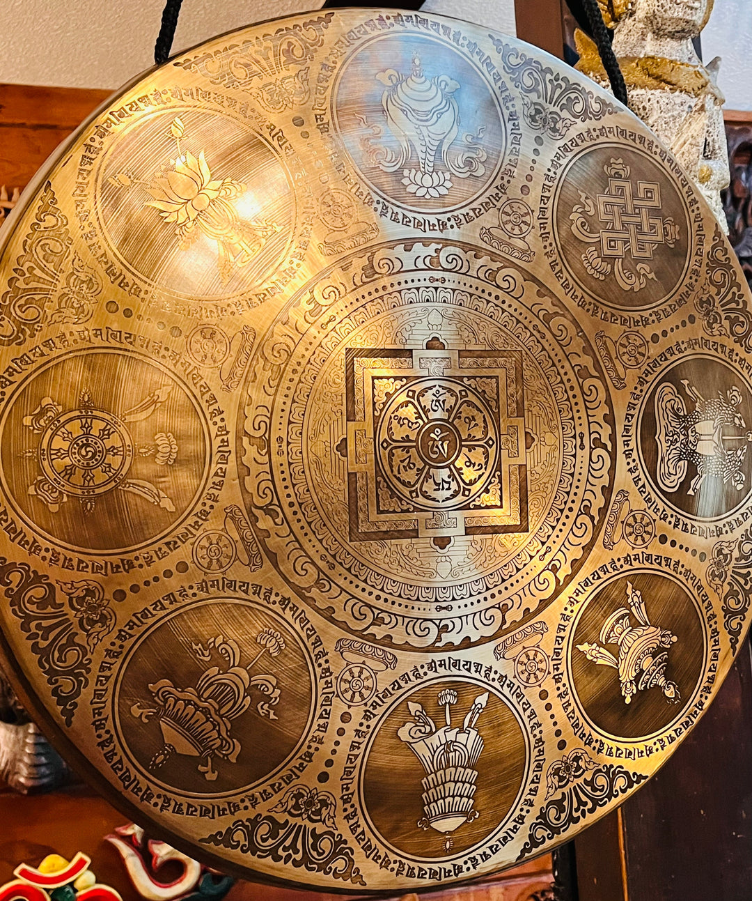 Auspicious Mandala Gong - Floating Lotus