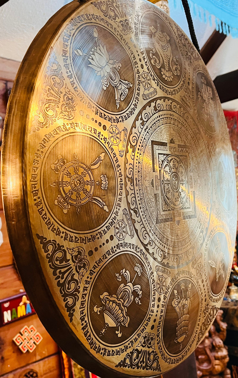 Auspicious Mandala Gong - Floating Lotus