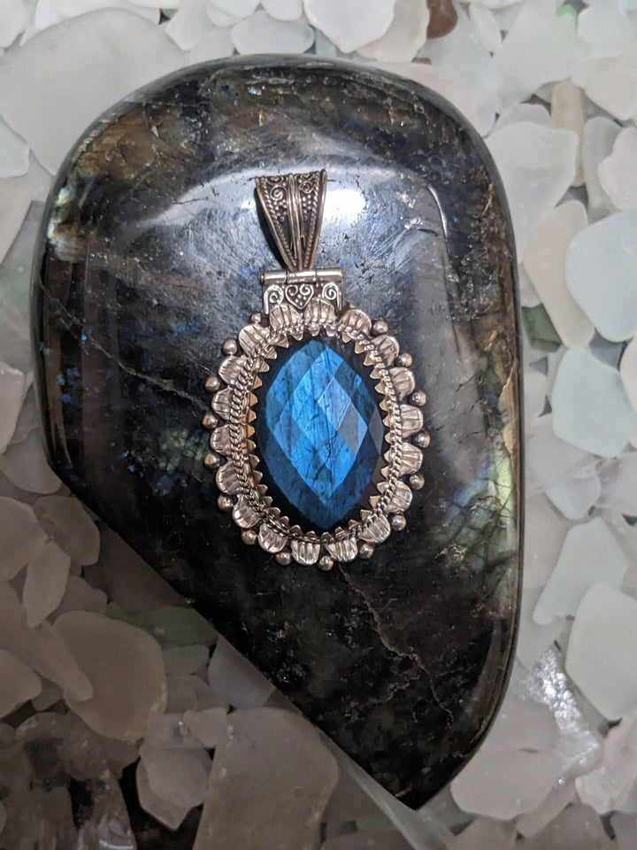 Beautifully Detailed Labradorite Pendant - Floating Lotus