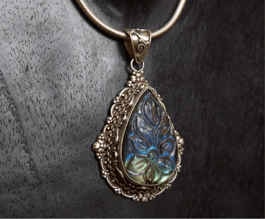 Carved Flower Labradorite Pendant - Floating Lotus