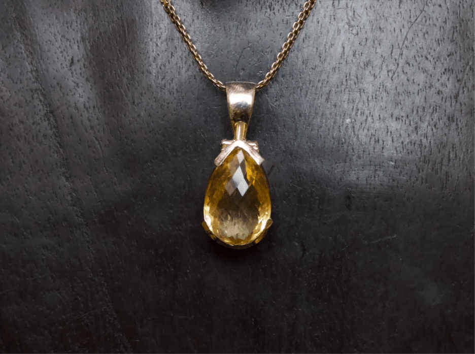 Citrine Pendant - Floating Lotus