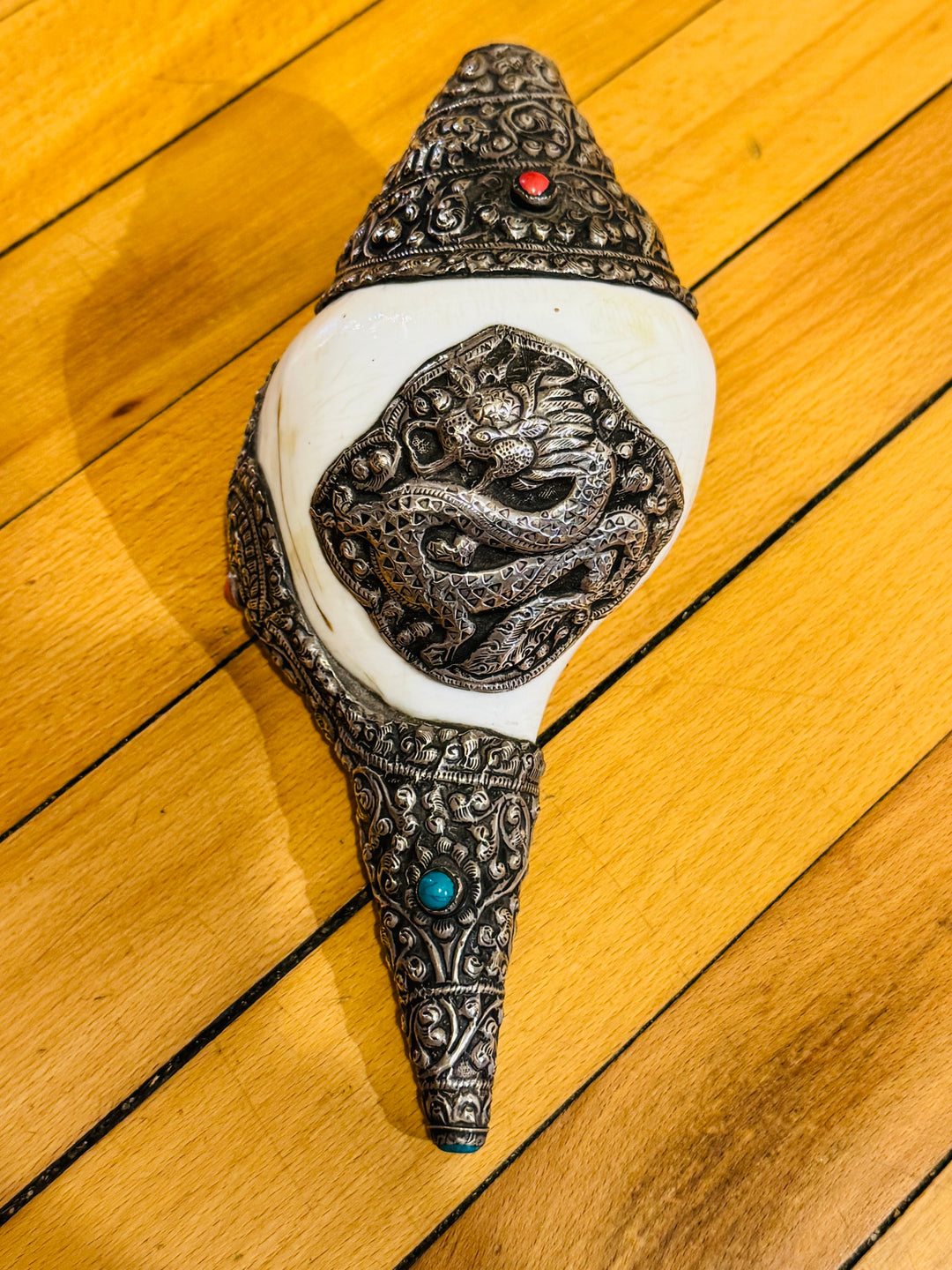 Dragon Conch Shell Horn - Floating Lotus