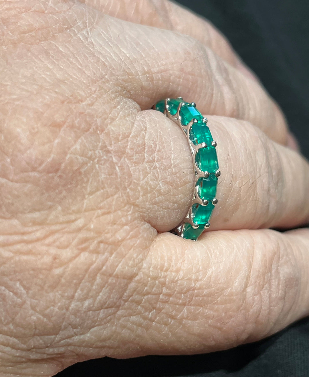 Emerald Wrap Around Ring - Floating Lotus