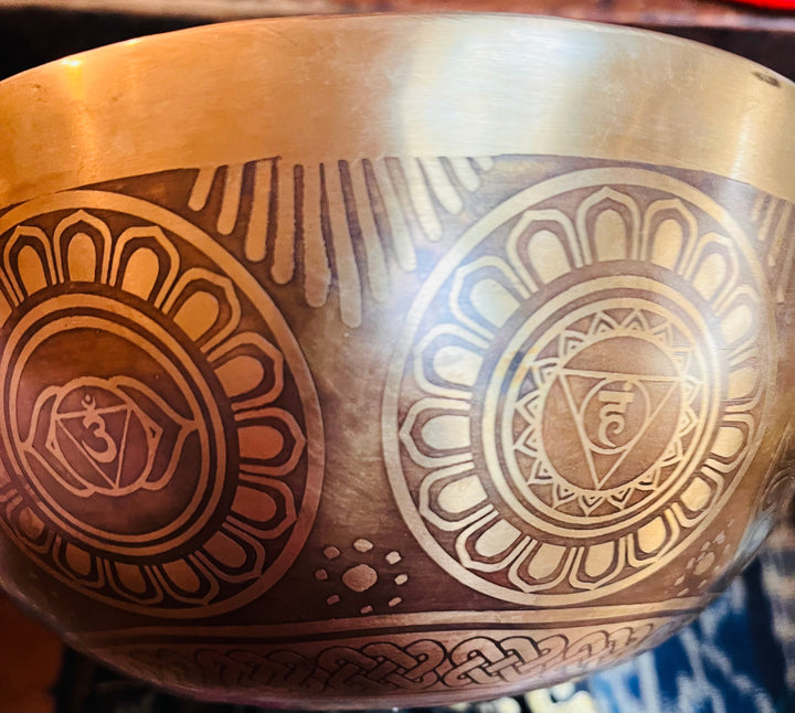 Flower Of Life Heart Chakra Singing Bowl￼ - Floating Lotus