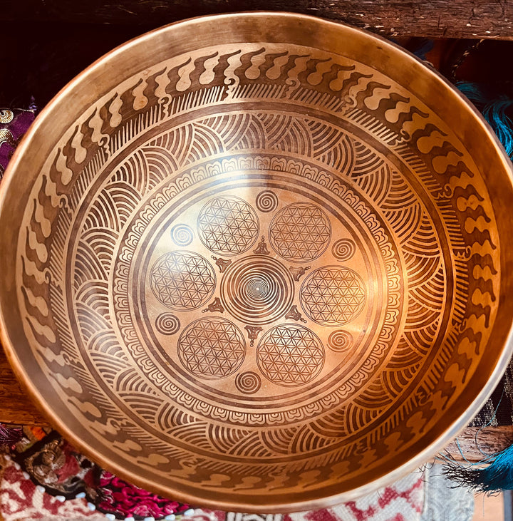 Flower Of Life Heart Chakra Singing Bowl￼ - Floating Lotus