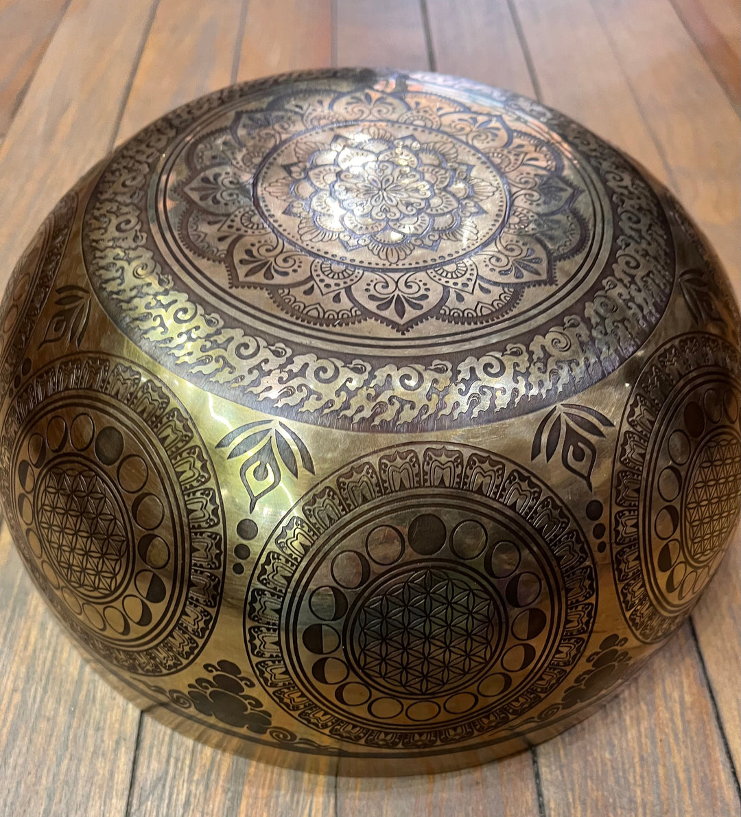 Flower of Life Moon Phase Sacral Chakra Singing Bowl - Floating Lotus