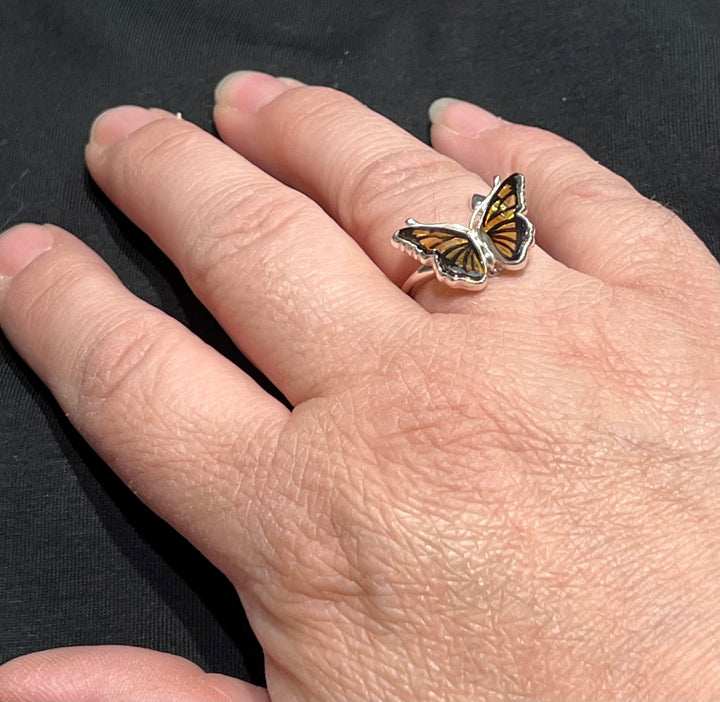 Flying Butterfly Amber Ring - Floating Lotus