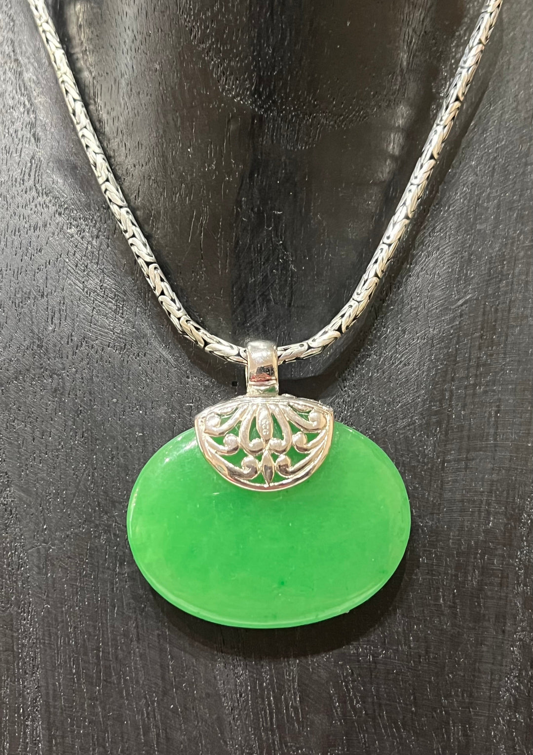 Jade Silver Pendant ￼ - Floating Lotus