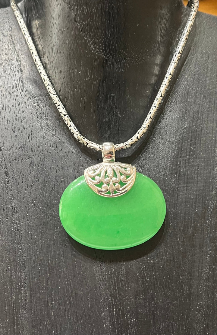 Jade Silver Pendant ￼ - Floating Lotus