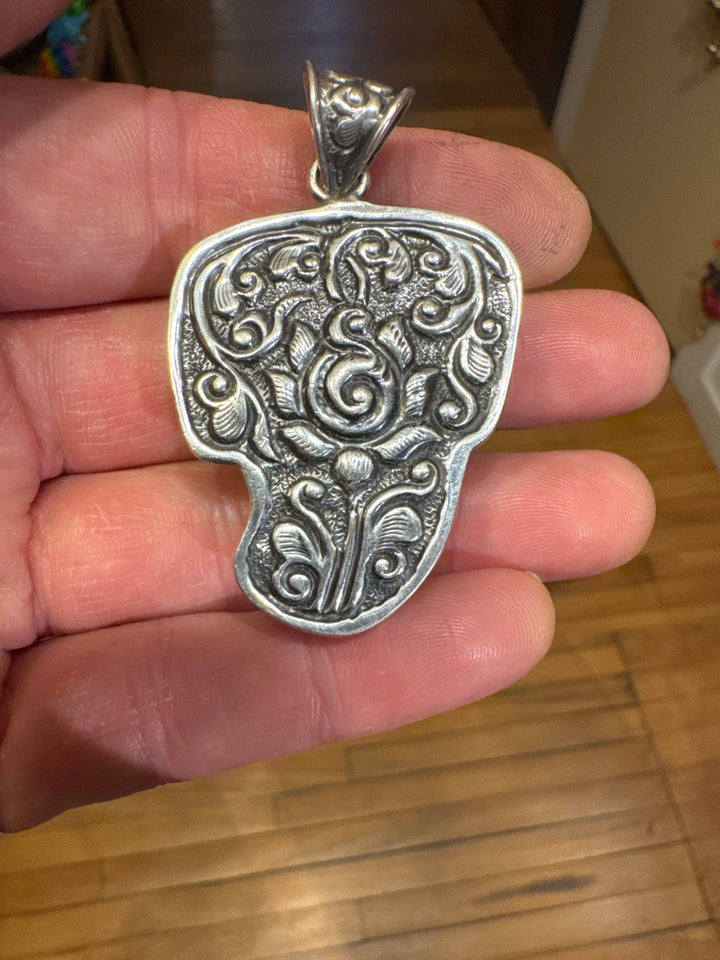 Labradorite Elephant Pendant