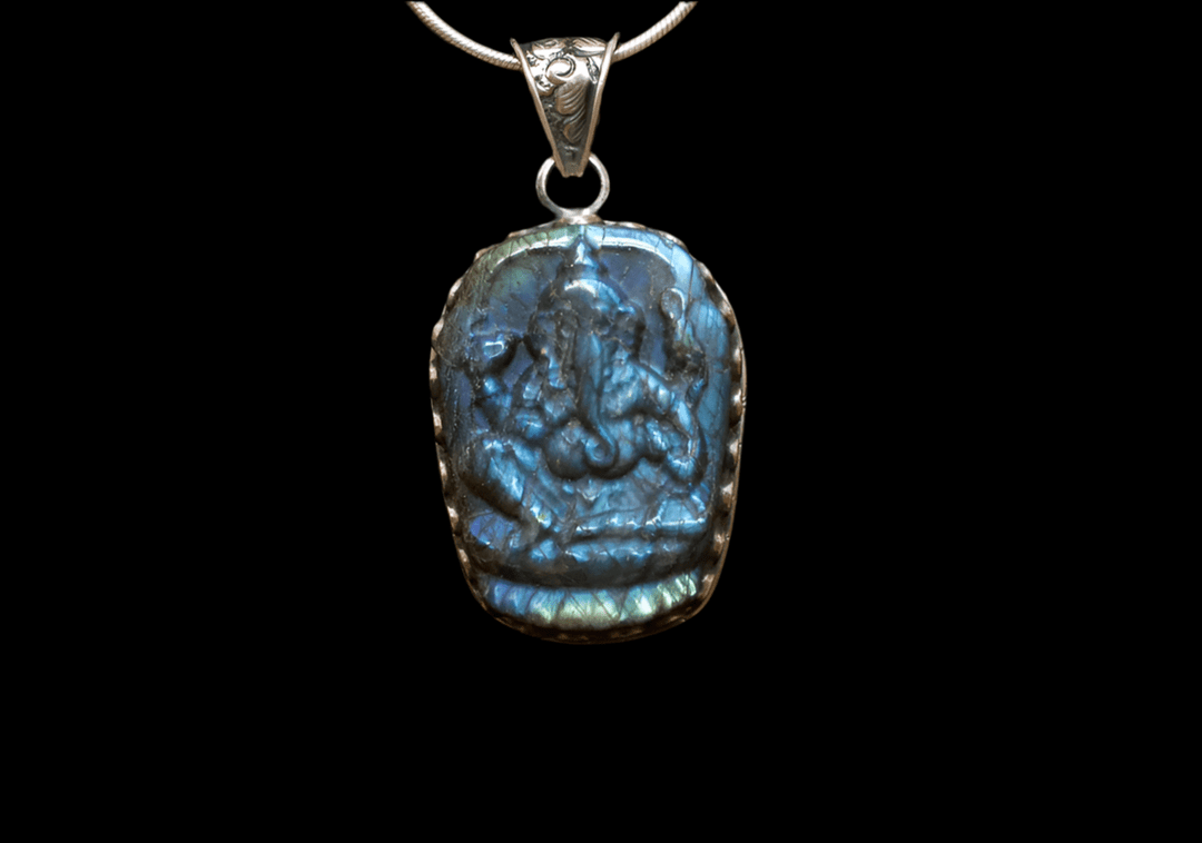 Labradorite Ganesh Pendant - Floating Lotus