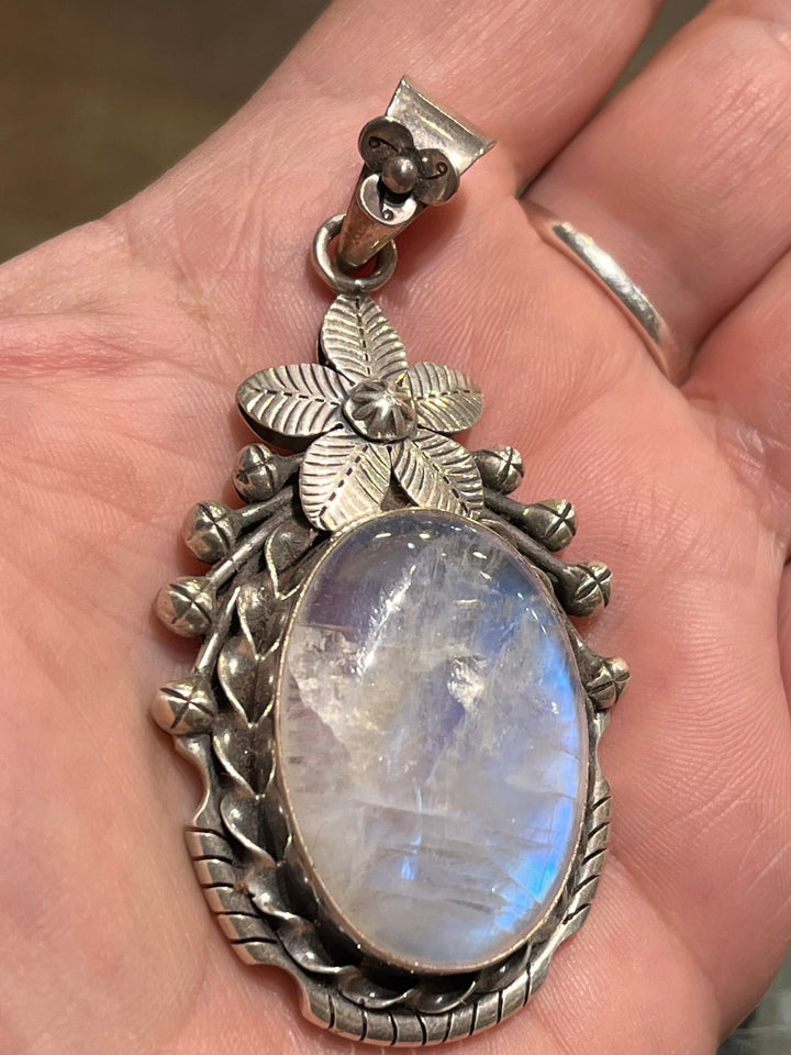 Moonlight Moonstone Pendent - Floating Lotus