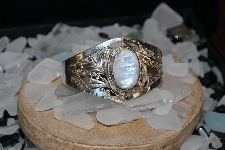 Moonstone Bracelet - Floating Lotus