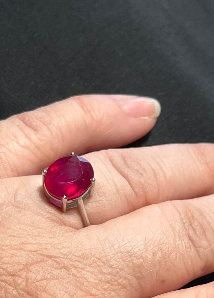 Precious Ruby Ring ￼ - Floating Lotus