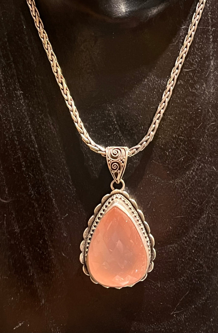 Rose Quartz Pendent Tear - Floating Lotus