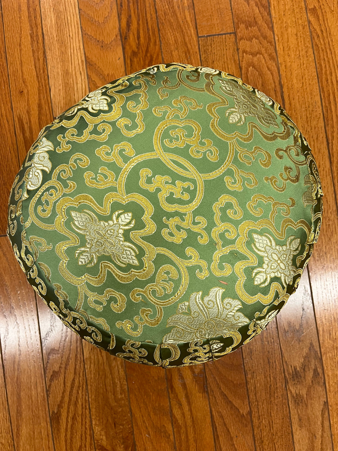 Tibetan Silk Meditation Cushion - Floating Lotus