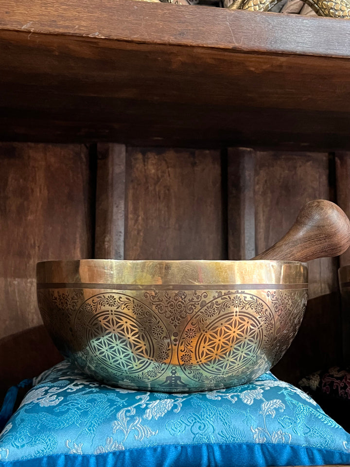 Tree of Life Sacred Mandala Solar Plexus Singing Bowl - Floating Lotus