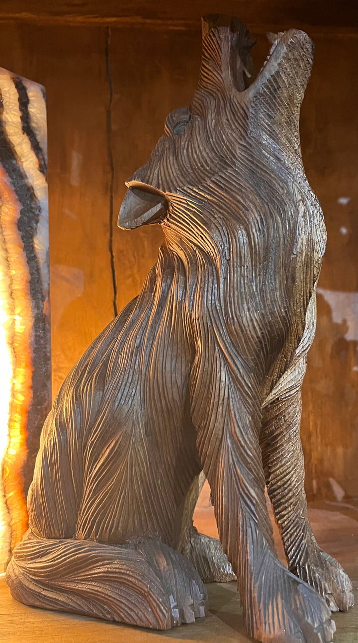 Wolf Statue - Floating Lotus