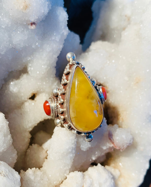 Manifestation of Peace Vintage Amber & Coral Ring - Floating Lotus