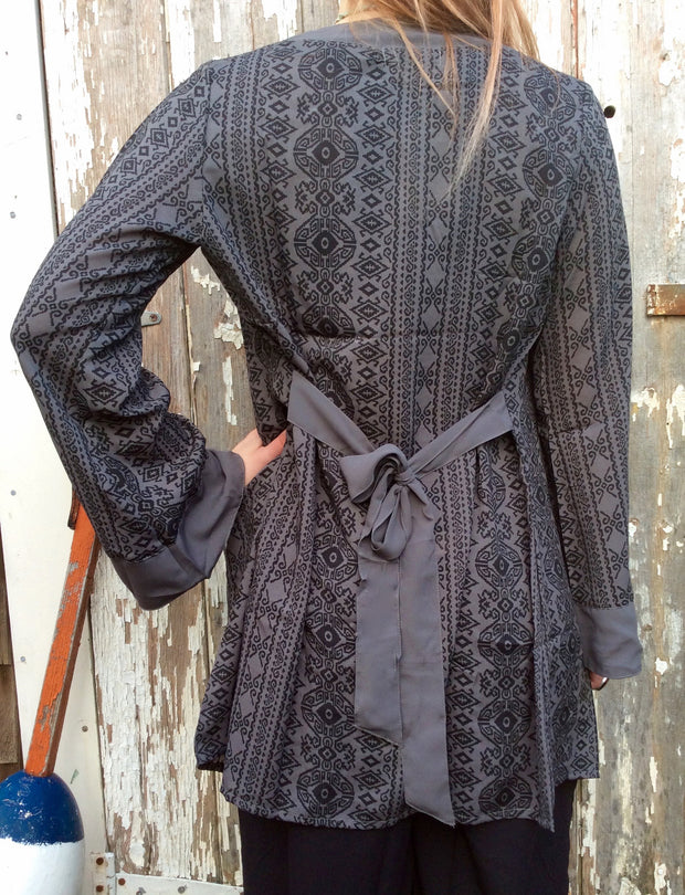 Nomad Cardigan - Floating Lotus