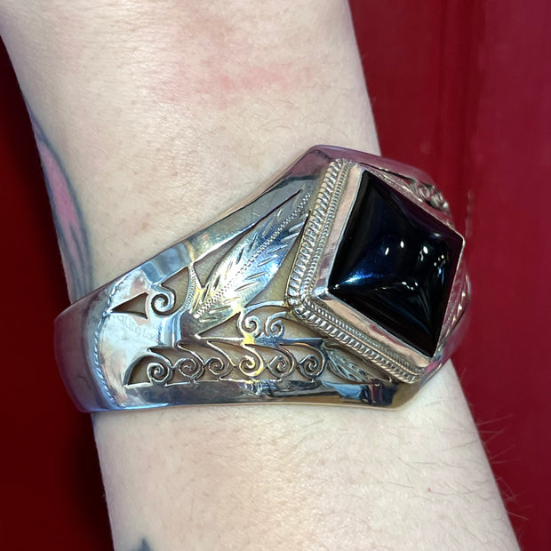 Ornate Onyx Cuff Bravelet