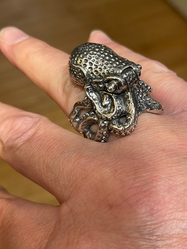 Octopus Poison Ring