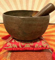 Antique Tibetan Singing Bowl - Floating Lotus