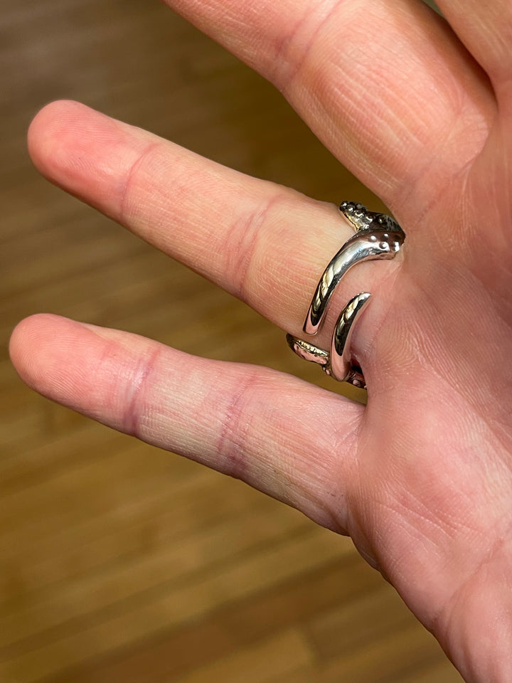Octopus Poison Ring