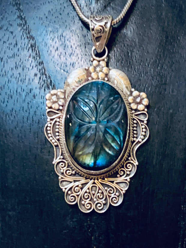 Labradorite Transformation Pendant