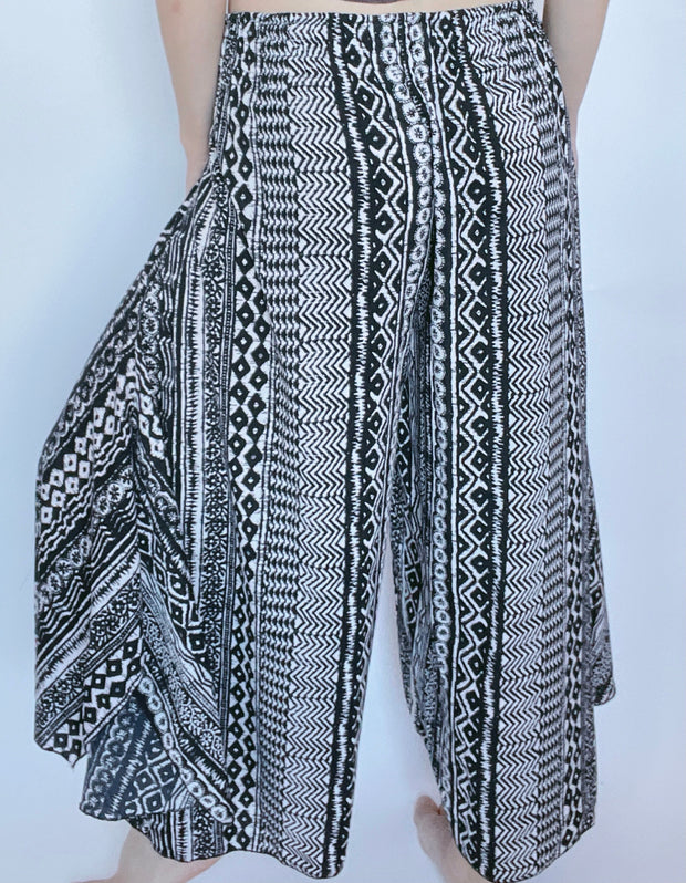 Wide Leg Black and White Pants