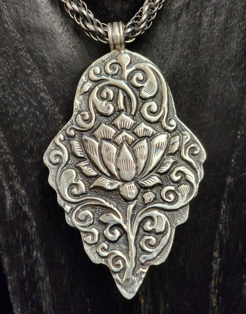 Labradorite Prosperity Pendant - Floating Lotus